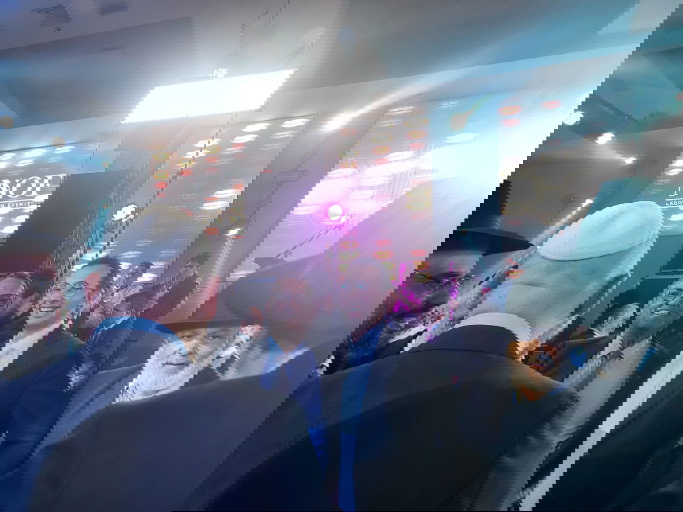 השר יואב בן צור חיתן את בת הזקונים; כולם התייצבו | צפו