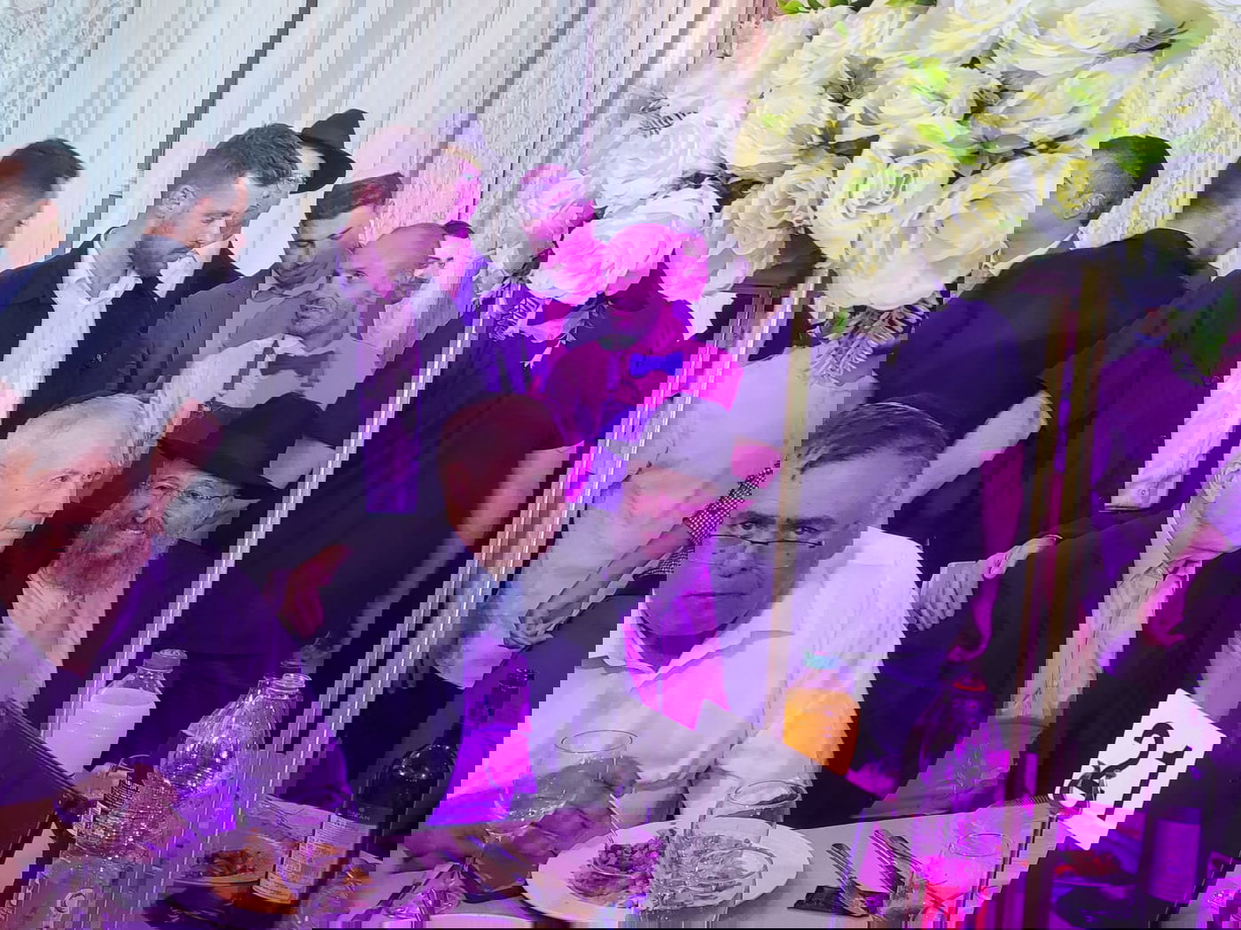 השר יואב בן צור חיתן את בת הזקונים; כולם התייצבו | צפו