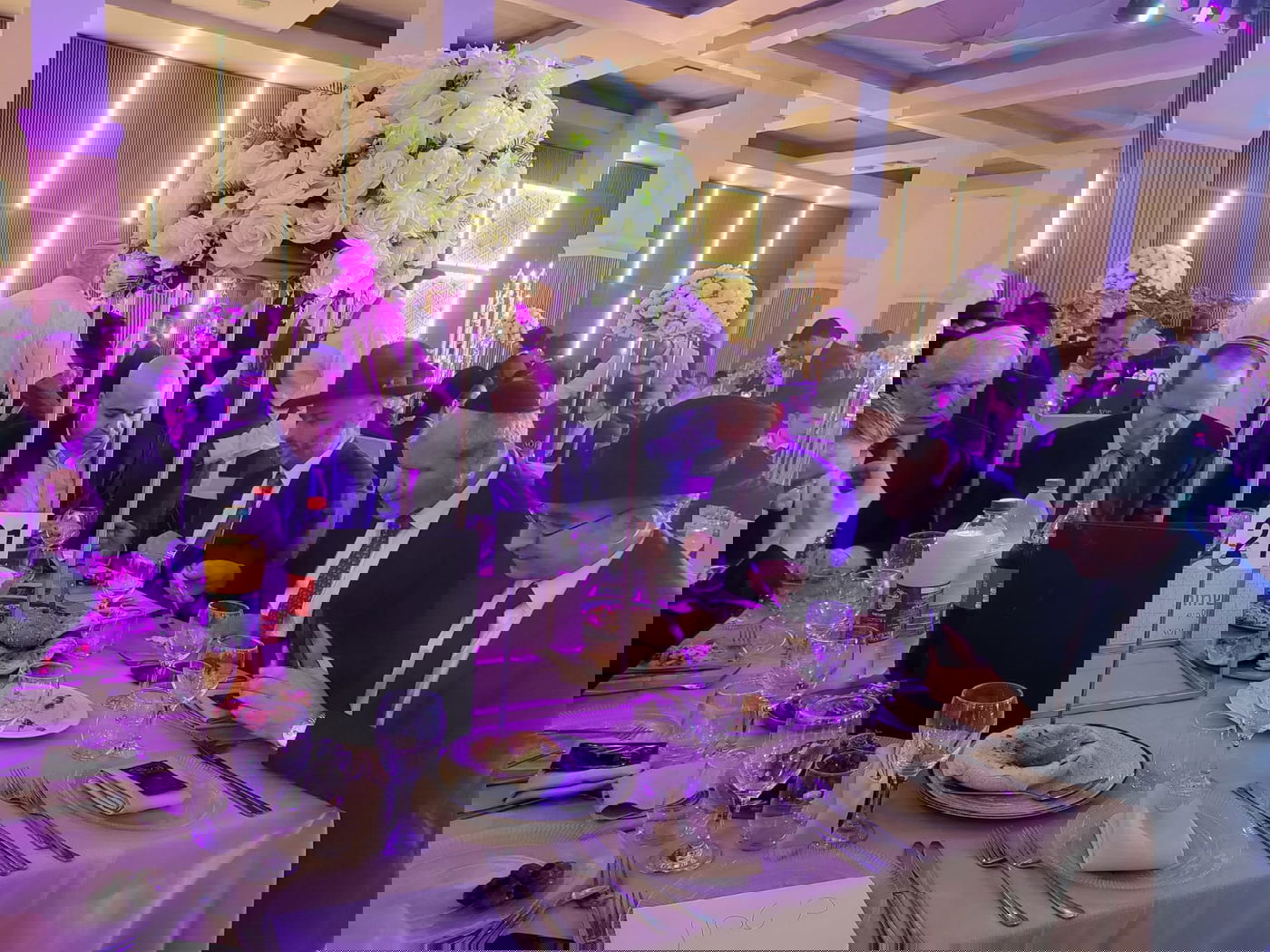 השר יואב בן צור חיתן את בת הזקונים; כולם התייצבו | צפו