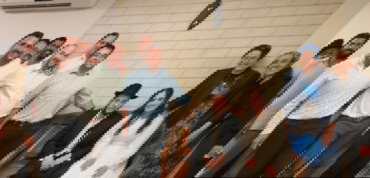 לשכתה של סטרוק באולם האירועים, אתמול