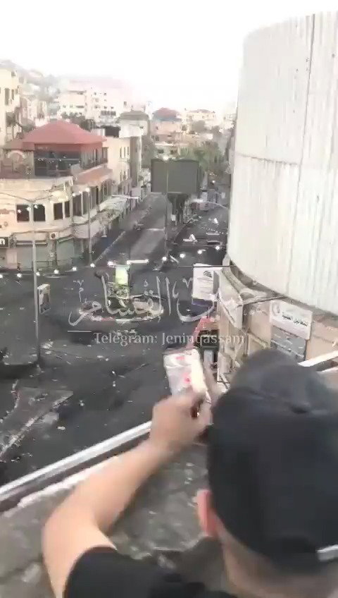 עשרות מחבלים מתבצרים בבית החולים אבן סינא, כוחות צה"ל מכתרים את בית החולים. אש כבדה נורית לעבר הכוחות המשיבים באש