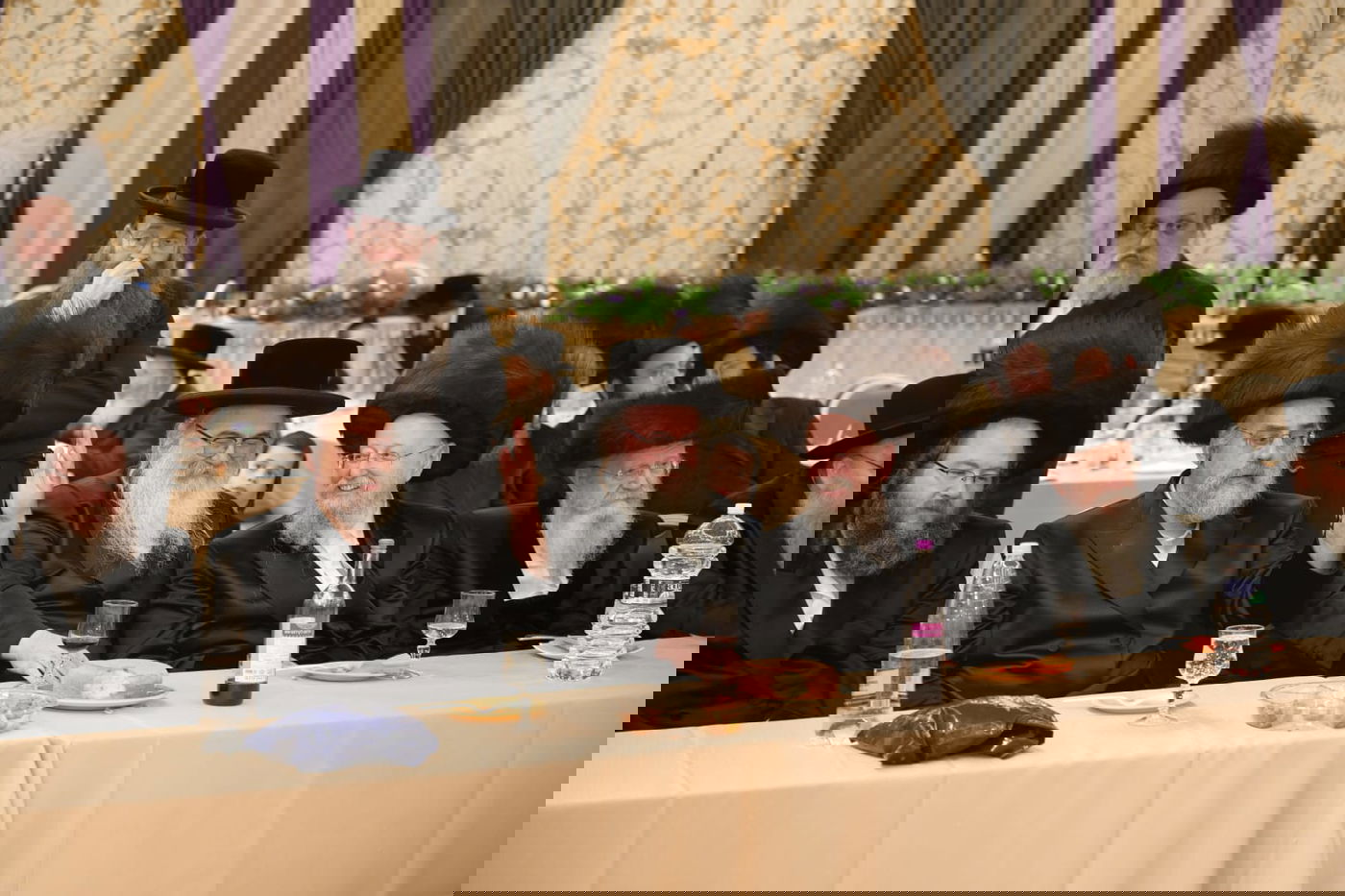 שמחת נישואי בת הגה"צ מדראהביטש זצ"ל עם בן הרב שמואל יאקאב