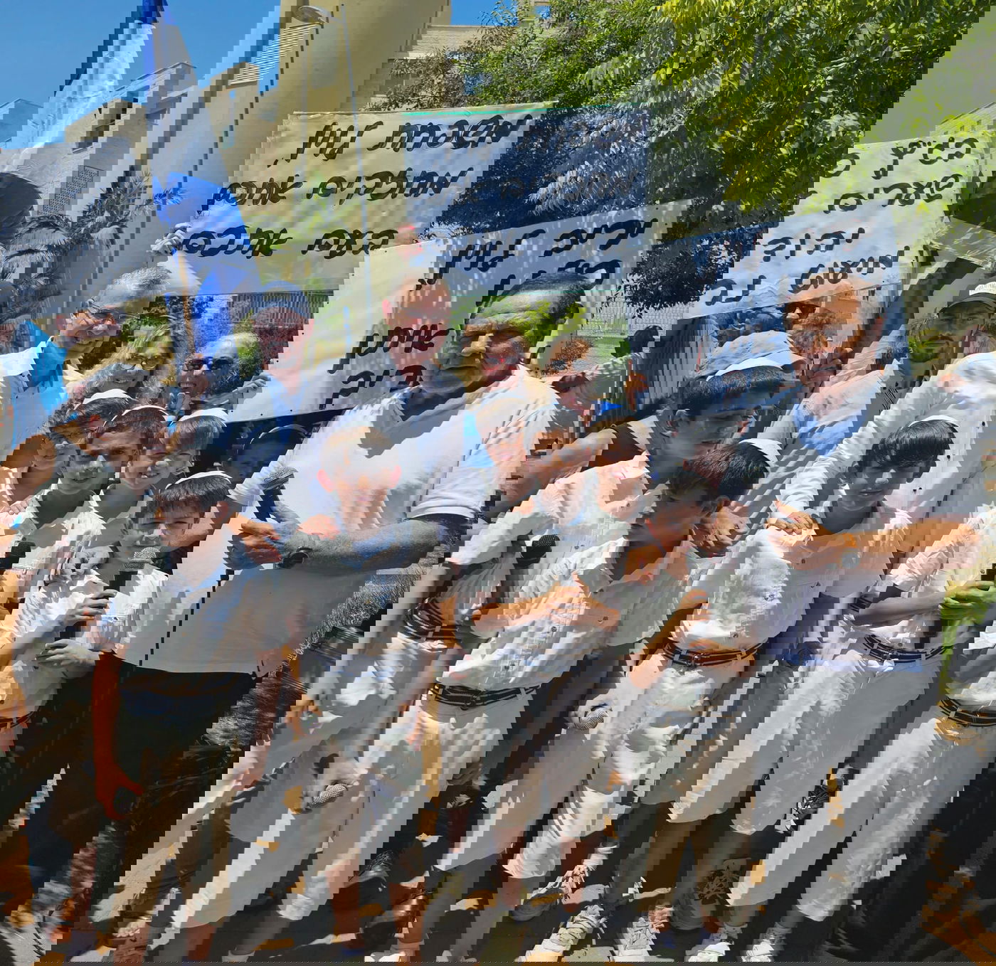 זופניק בכיכר • כל התמונות, הנייעס והחשיפות של השבוע