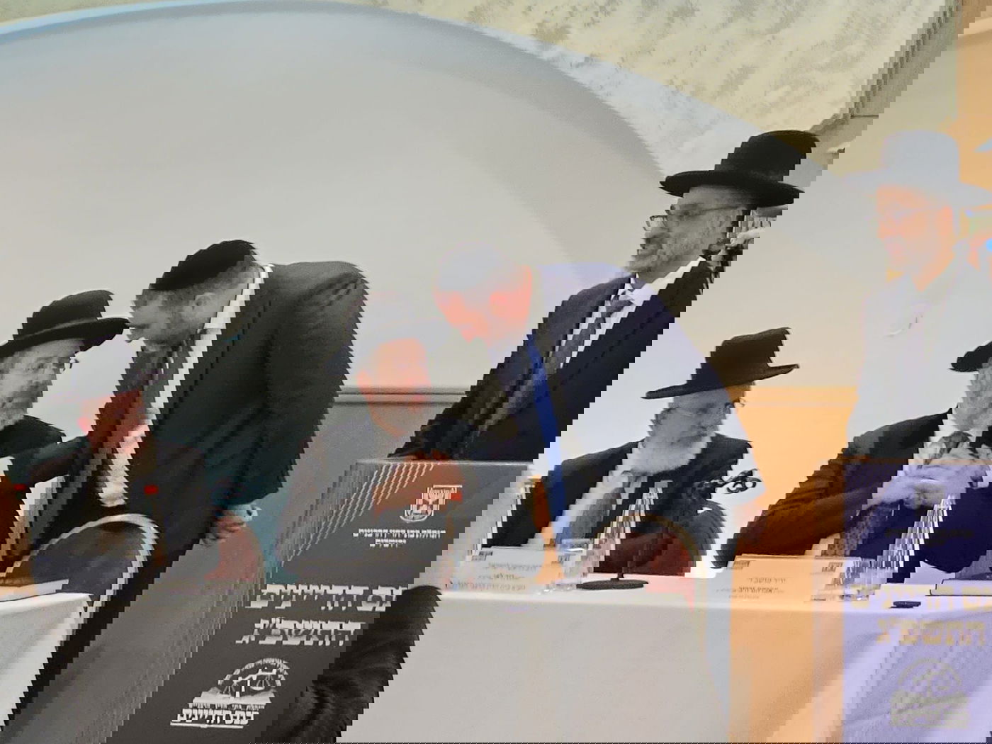 זופניק בכיכר • כל התמונות, הנייעס והחשיפות של השבוע