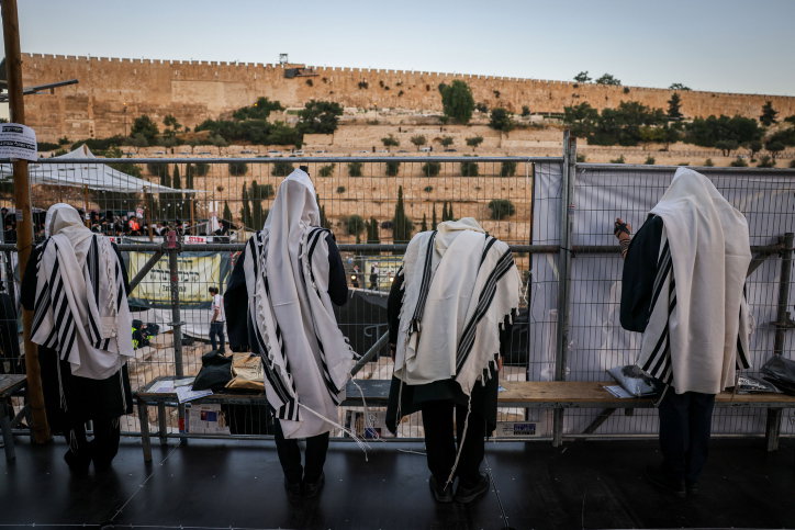תפילת שחרית, הבוקר בציון האור החיים