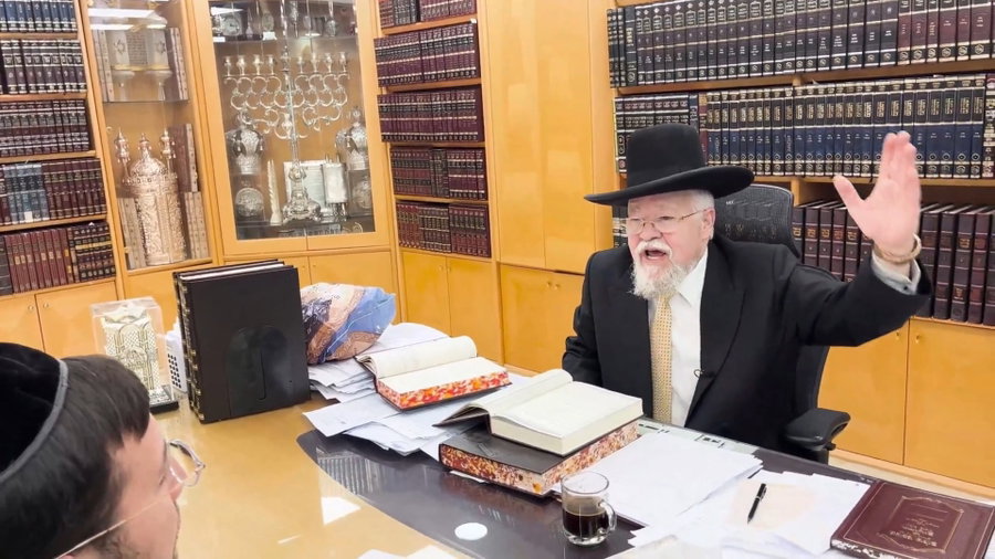במהלך הראיון המרתק, הרב ביטון מגלה טפח ויותר מכך על מהלך העבודה 
