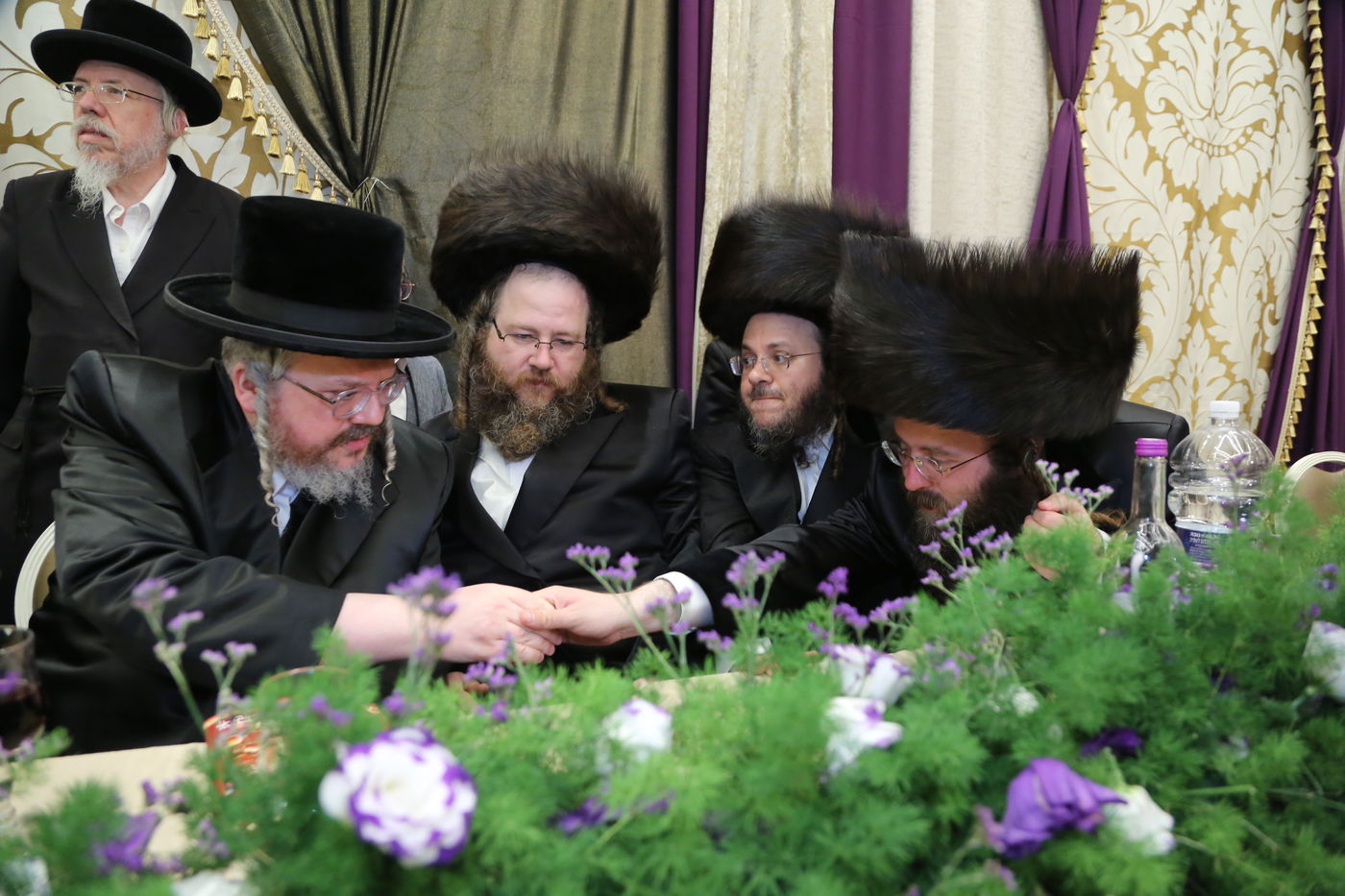 שמחת נישואי בת הגה"צ מדראהביטש זצ"ל עם בן הרב שמואל יאקאב