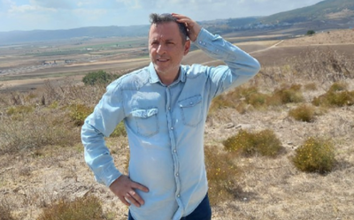 נוריאל עוז בסינגל חדש לזכר אמו: "לא תשובי אמא"