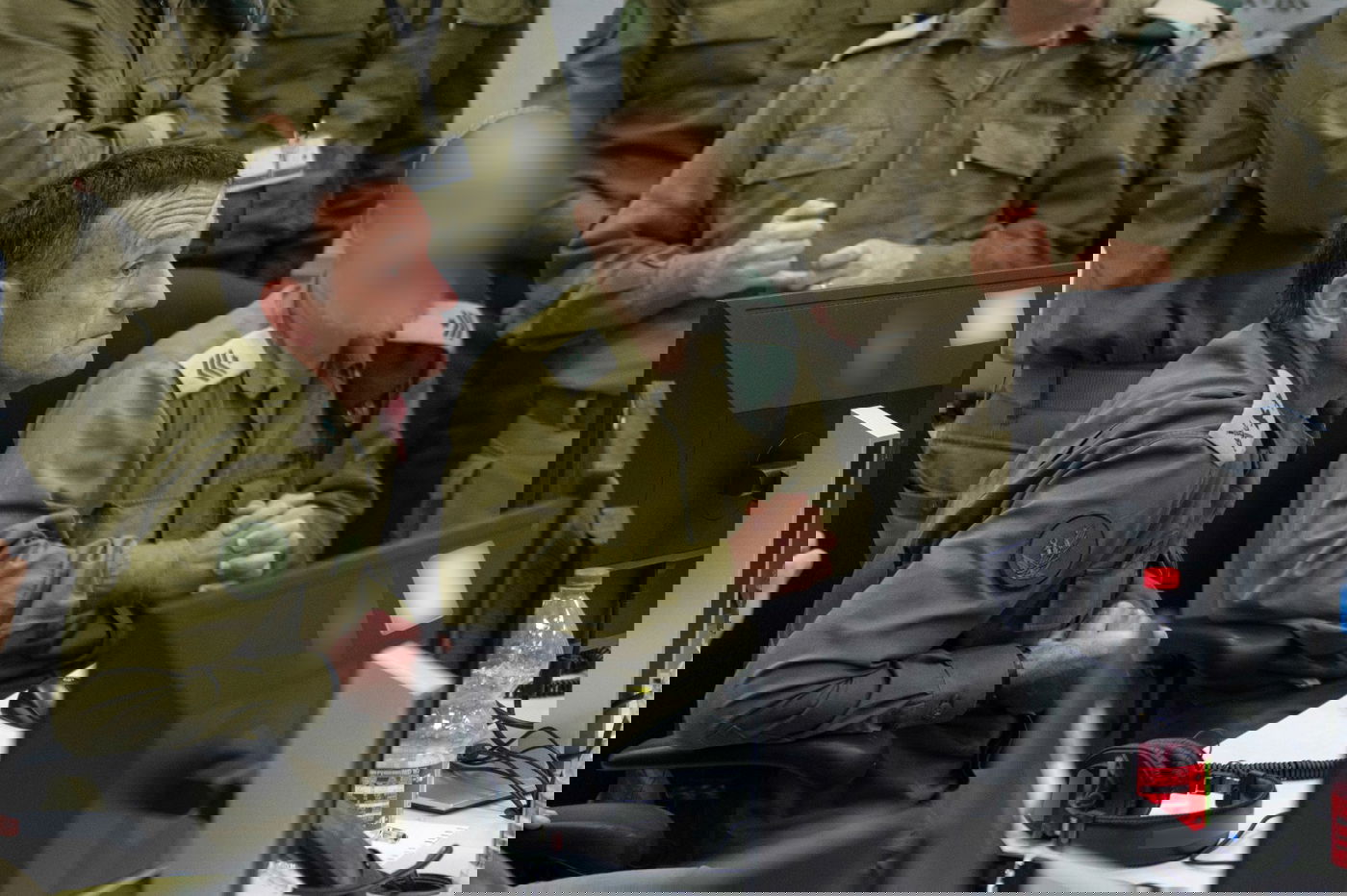 ביקור הרמטכ״ל בבסיס אגף המודיעין