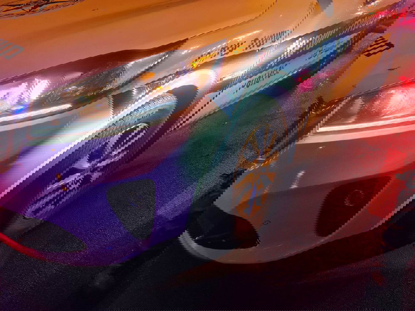 ניידת המשטרה שנפגעה