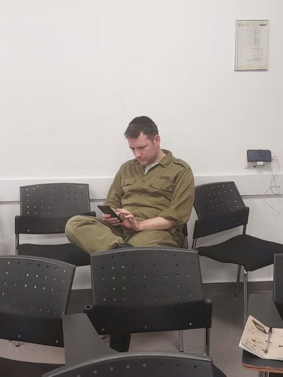 שיינפלד עם מדי צה"ל