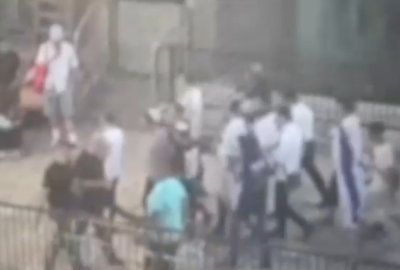 עשרות יהודים התעמתו עם ערבים בשער שכם ונעצרו | תיעוד