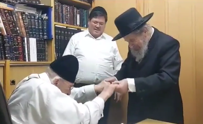 הגר"ד לנדו והגרב"מ אזרחי פצחו בריקוד, ביום שלישי האחרון