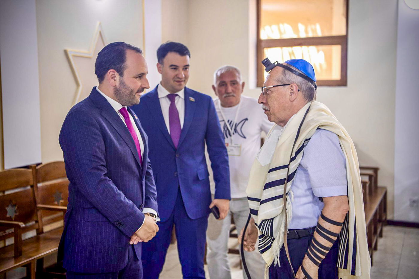 חבר הפרלמנט היהודי בבלגיה סיים ביקור רשמי באזרבייג'ן • תיעוד