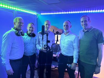 להקת "אחינו" בביצוע מיוחד לשירו של המלחין החסידי: "עד אנה"