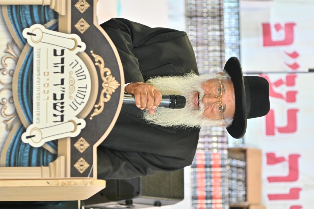 150 תלמידי החיידר נבחנו בעל פה על מועד ונזיקין | תיעוד