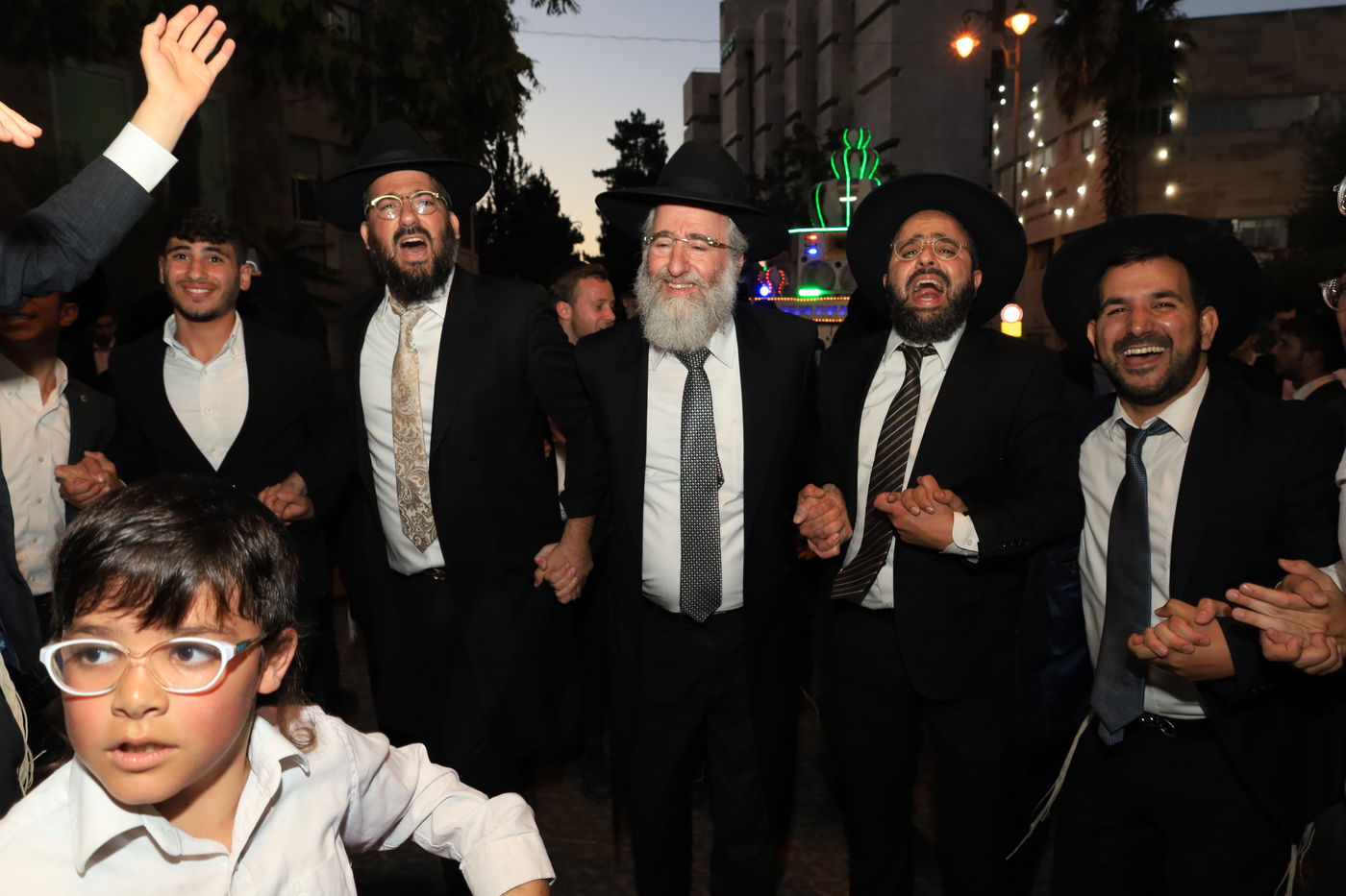 תלמידי ישיבת "מעלות התלמוד" חגגו בהכנסת ספר תורה