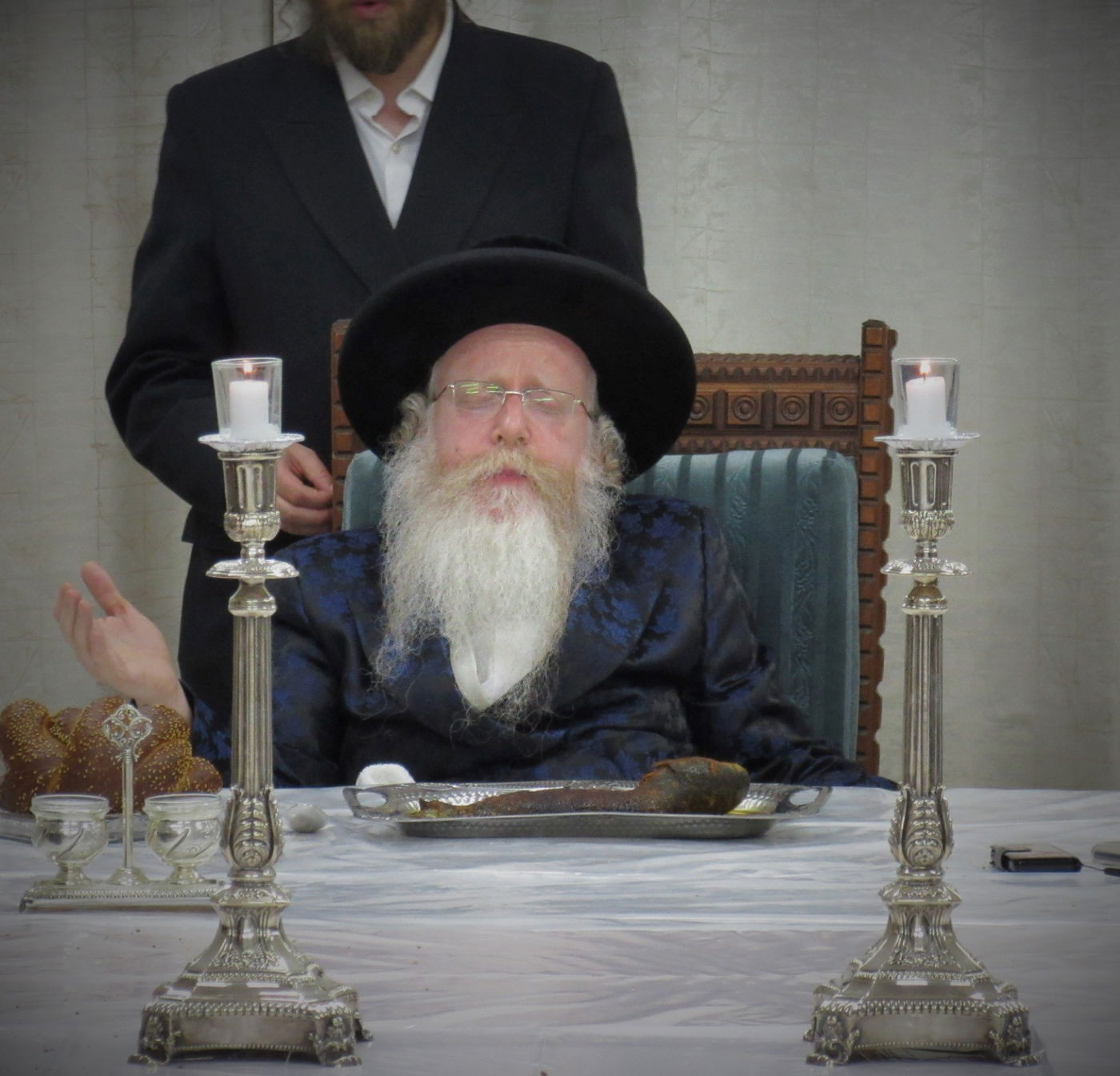 קרעטשניף - קרית גת: סעודת ההילולא לאדמו"ר זצ"ל