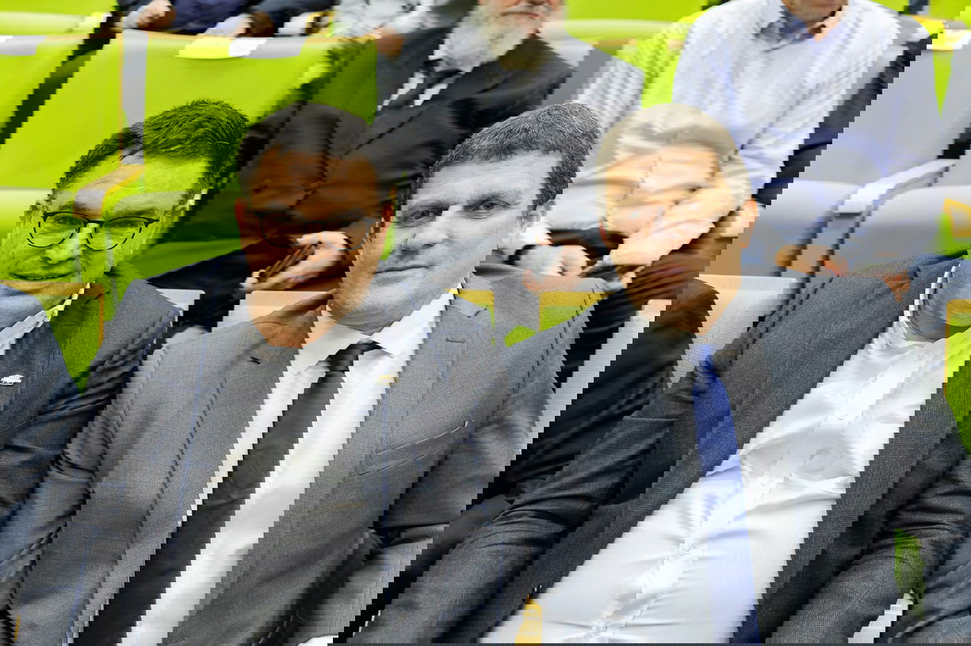 בצל הסערה: הקואליציה והאופוזיציה שילבו כוחות