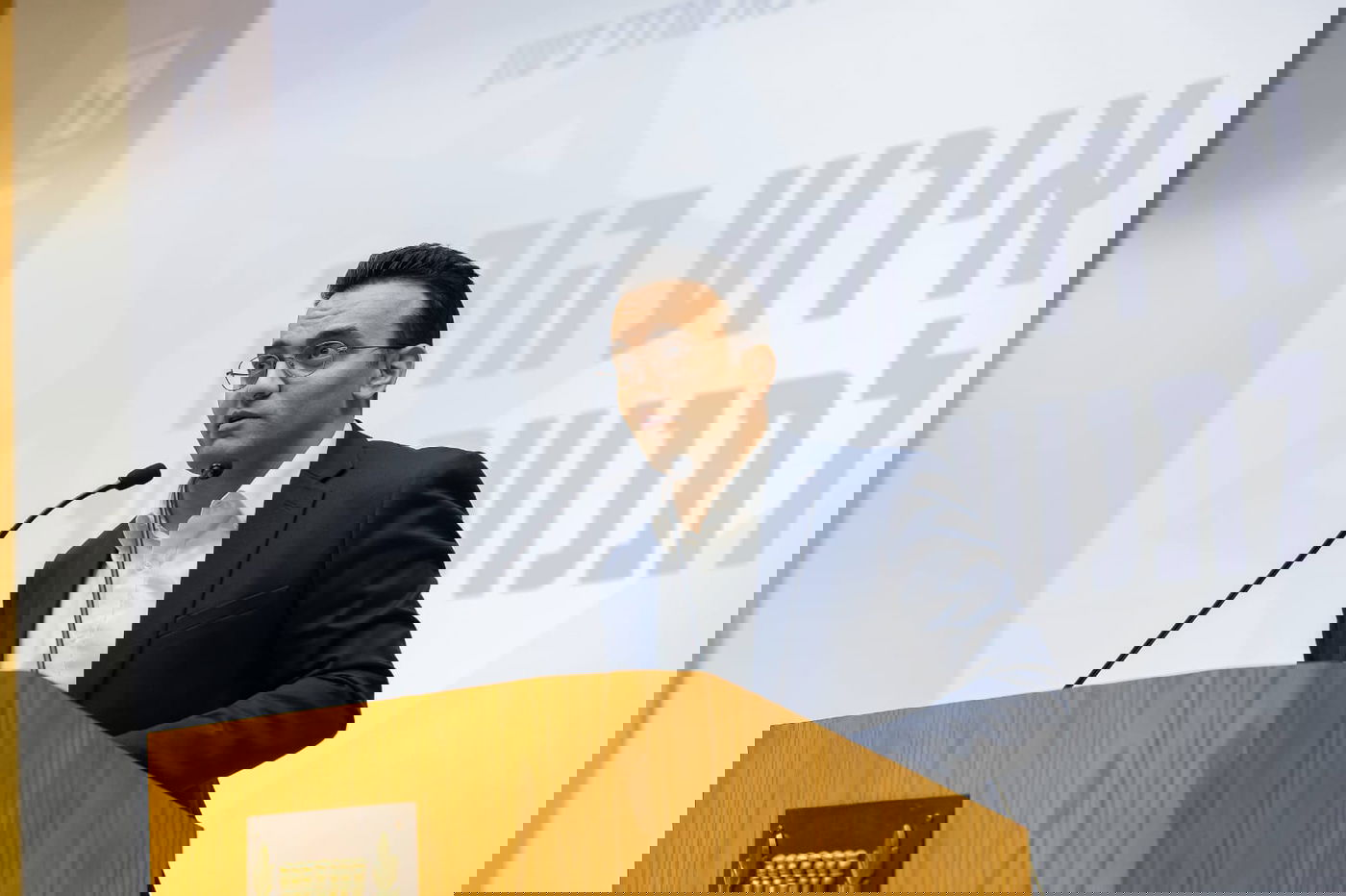 בצל הסערה: הקואליציה והאופוזיציה שילבו כוחות