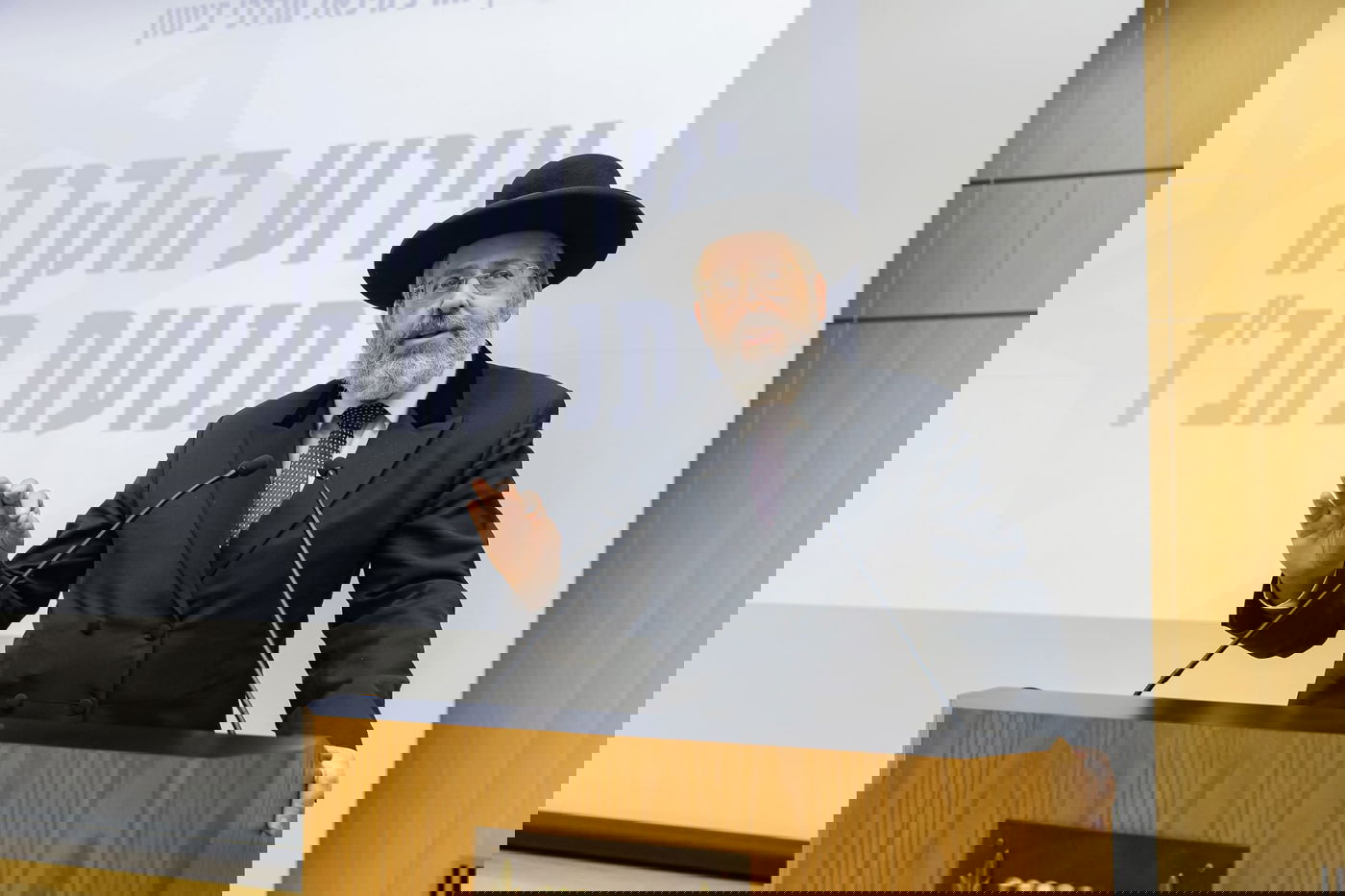 בצל הסערה: הקואליציה והאופוזיציה שילבו כוחות