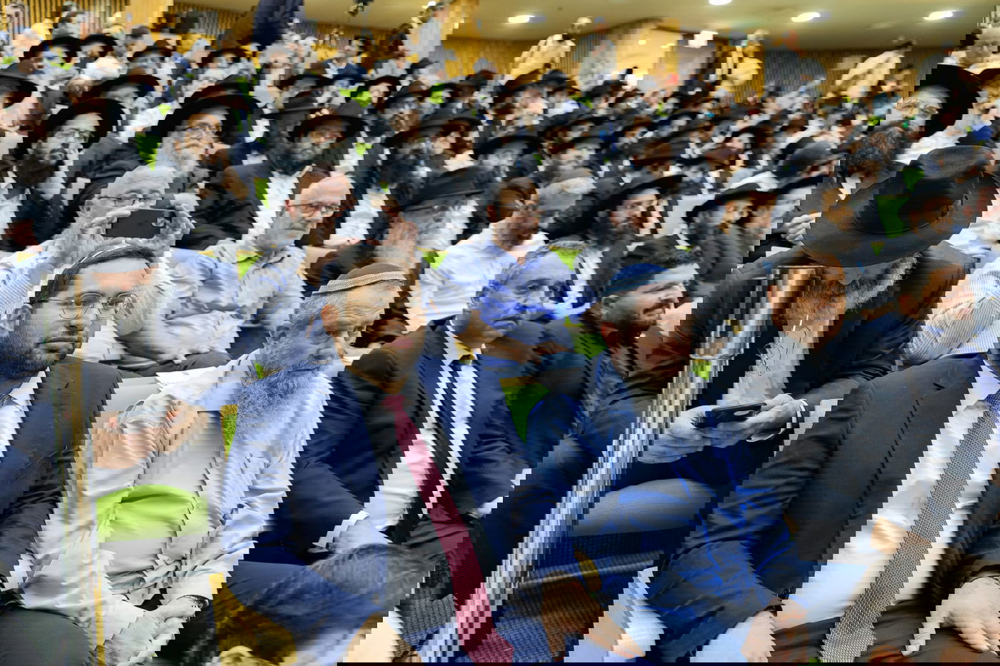 בצל הסערה: הקואליציה והאופוזיציה שילבו כוחות