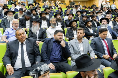 בצל הסערה: הקואליציה והאופוזיציה שילבו כוחות