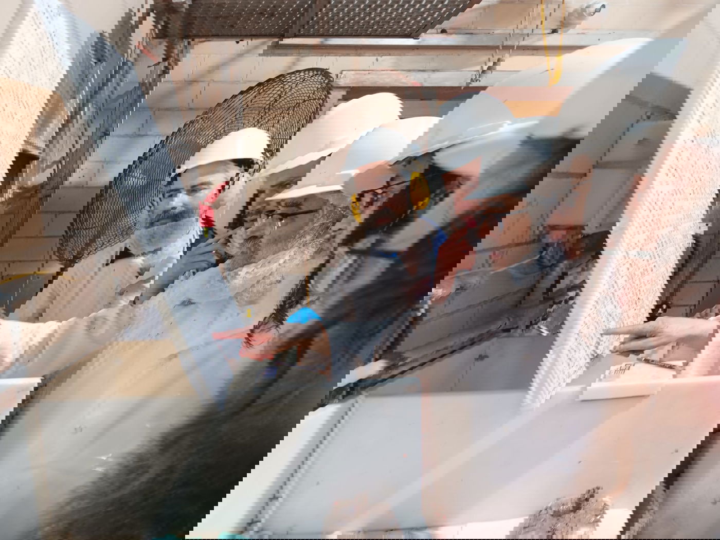 האדמו"ר מסאטמר ביקר במשחטה בפאסטוויל איווה | תיעוד