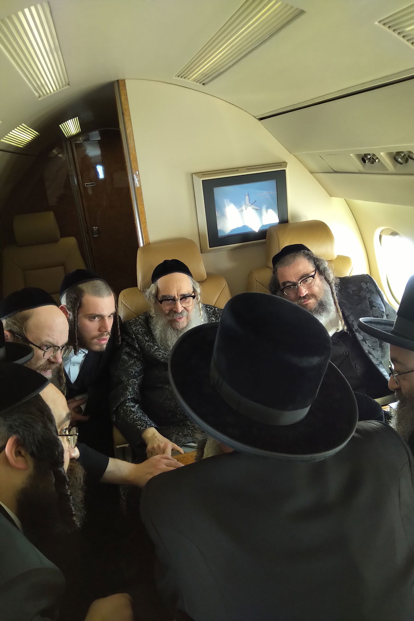 האדמו"ר מסאטמר ביקר במשחטה בפאסטוויל איווה | תיעוד