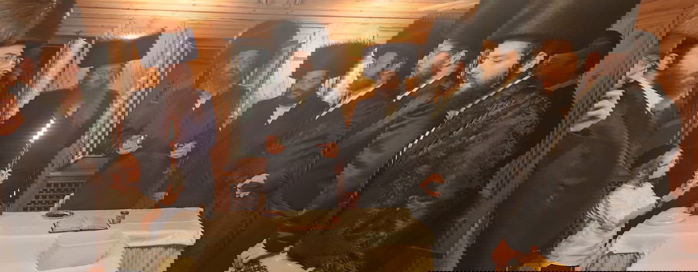 האדמו"ר מפיטסבורג נופש בדאבס בשוויץ | תיעוד