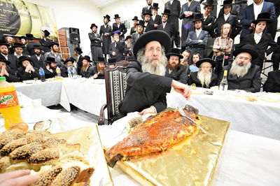 בראשות ר' מיילך: ההילולה לרבי שלמה מקרלין | תיעוד