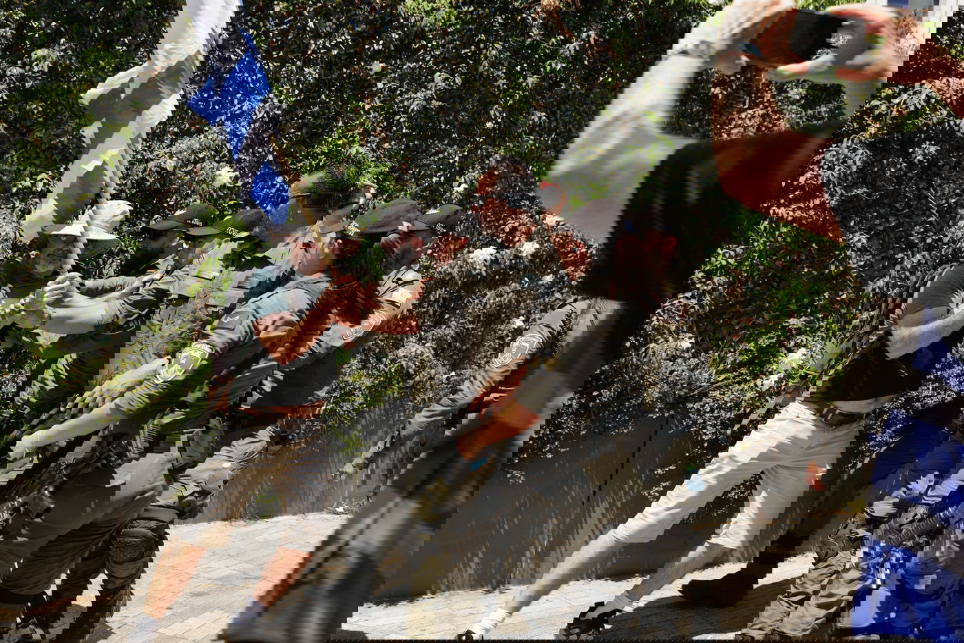 77 מפגינים נעצרו במהלך "יום השיבוש" ו-3 שוטרים נפצעו; קצין באמ"ן תקף שוטר ונעצר