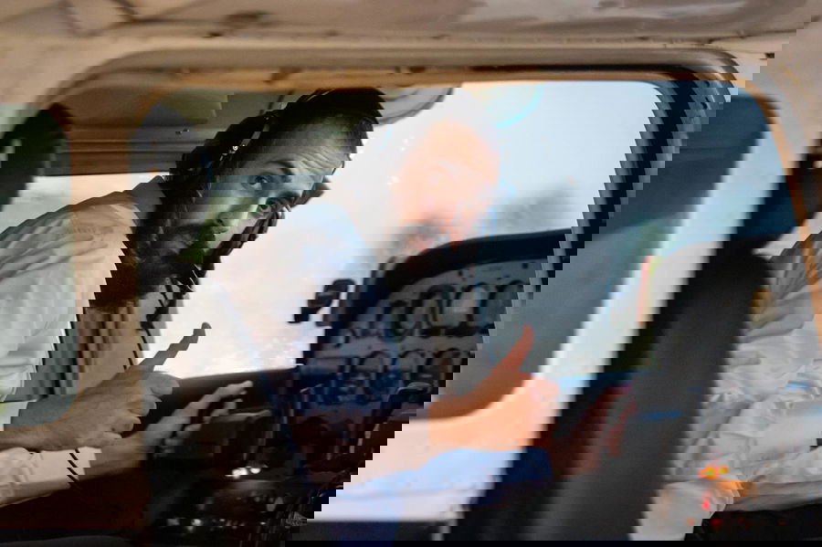 לייק על העולם - מלמעלה. הטייס החרדי זאב טפר