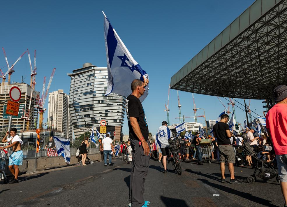 אחרי ההפגנות: תנועת הרכבות הושבתה | 45 מפגינים נעצרו מהבוקר