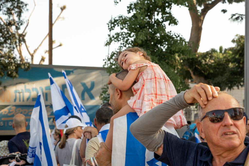 אחרי ההפגנות: תנועת הרכבות הושבתה | 45 מפגינים נעצרו מהבוקר