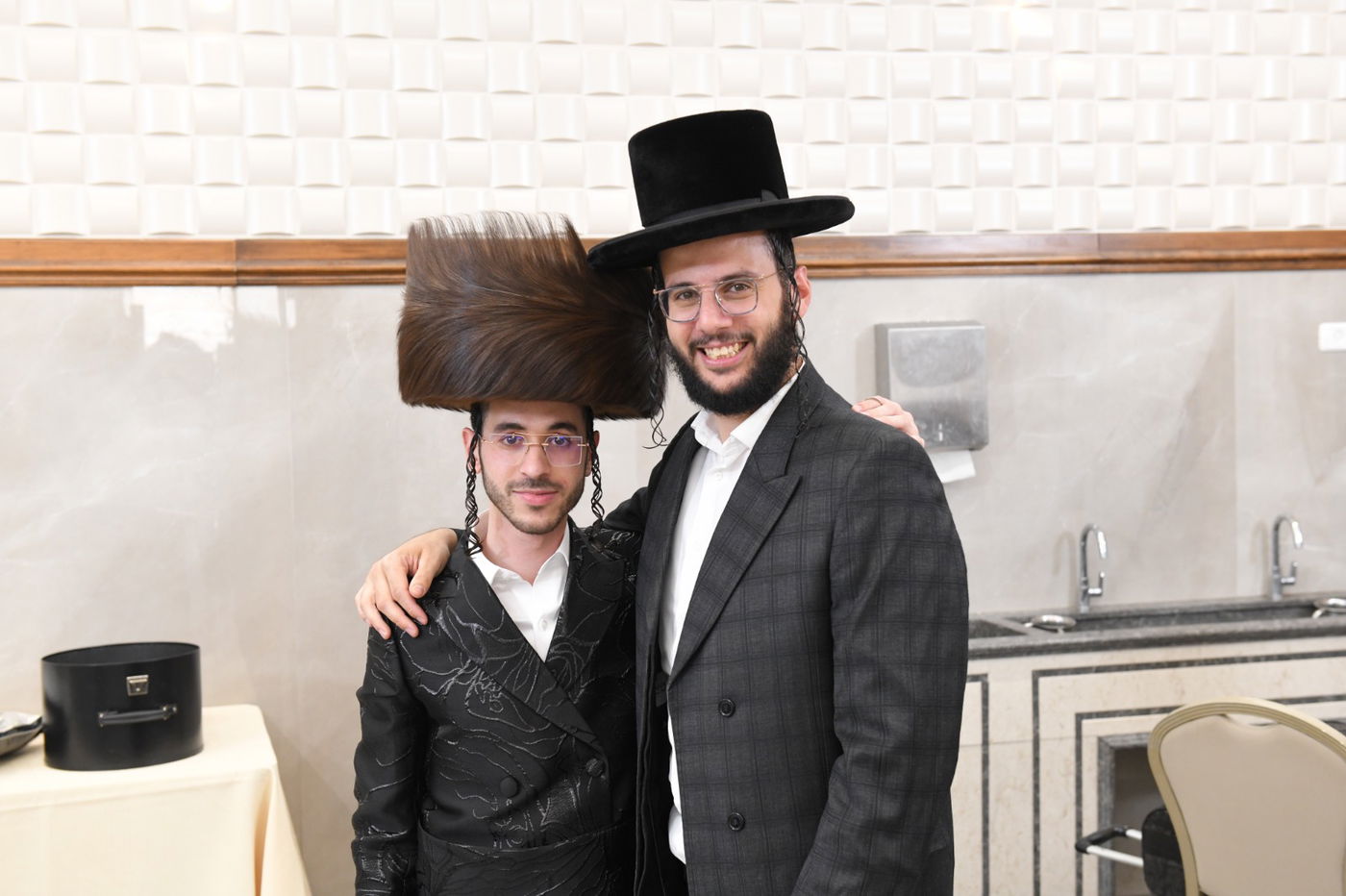 בכירי התעשייה בשמחת הברית לבנו של מנכ"ל מקהלת 'מלכות' | צפו