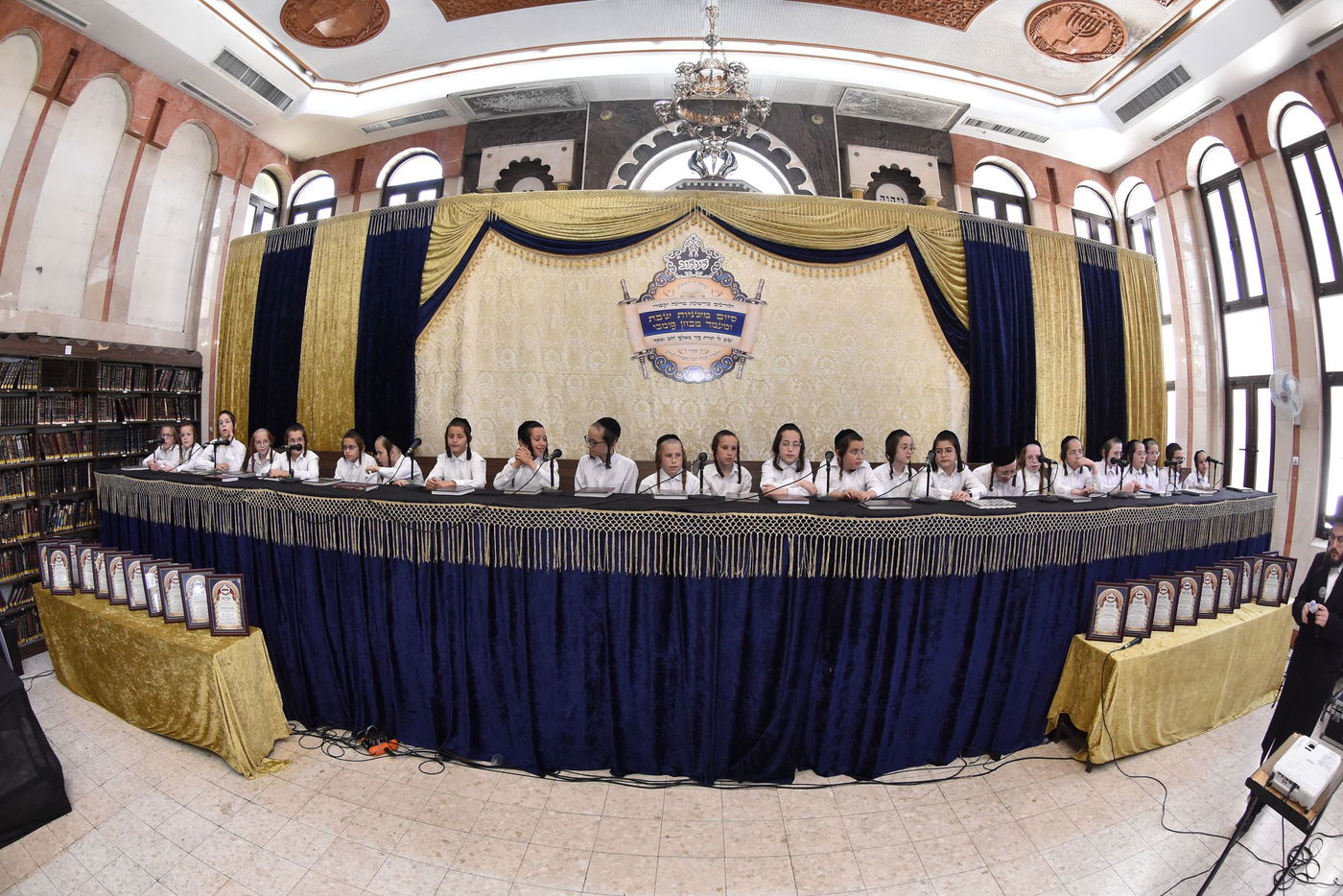 ילדי כיתה ו' בחיידר לעלוב בבני ברק נבחנו על משניות שבת