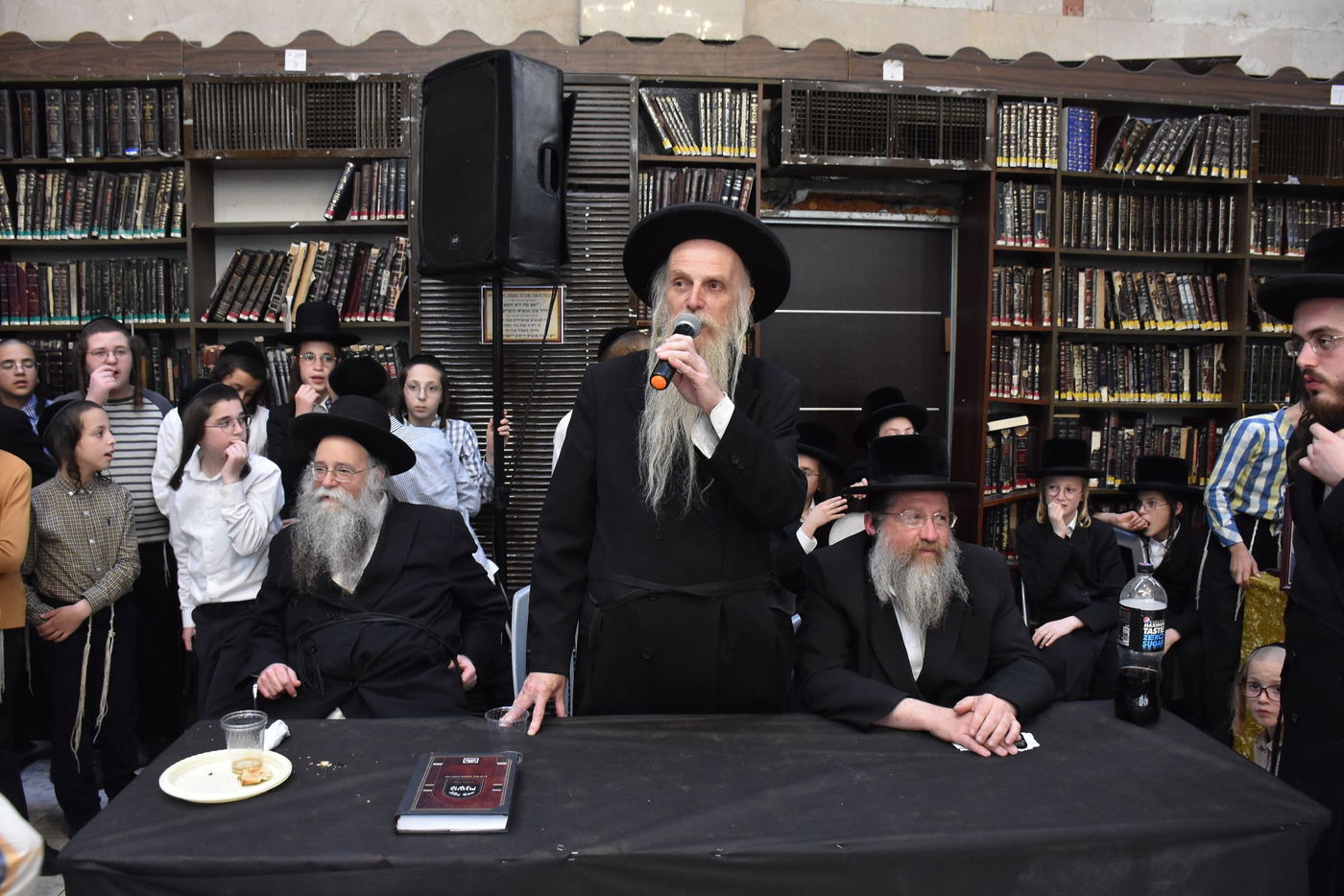 ילדי כיתה ו' בחיידר לעלוב בבני ברק נבחנו על משניות שבת