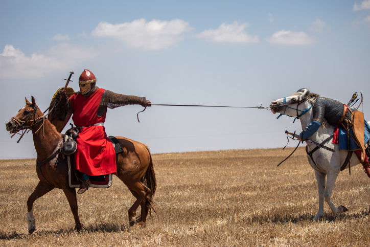מזג האוויר: ירידה בטמפרטורות לצד עומסי חום כבדים