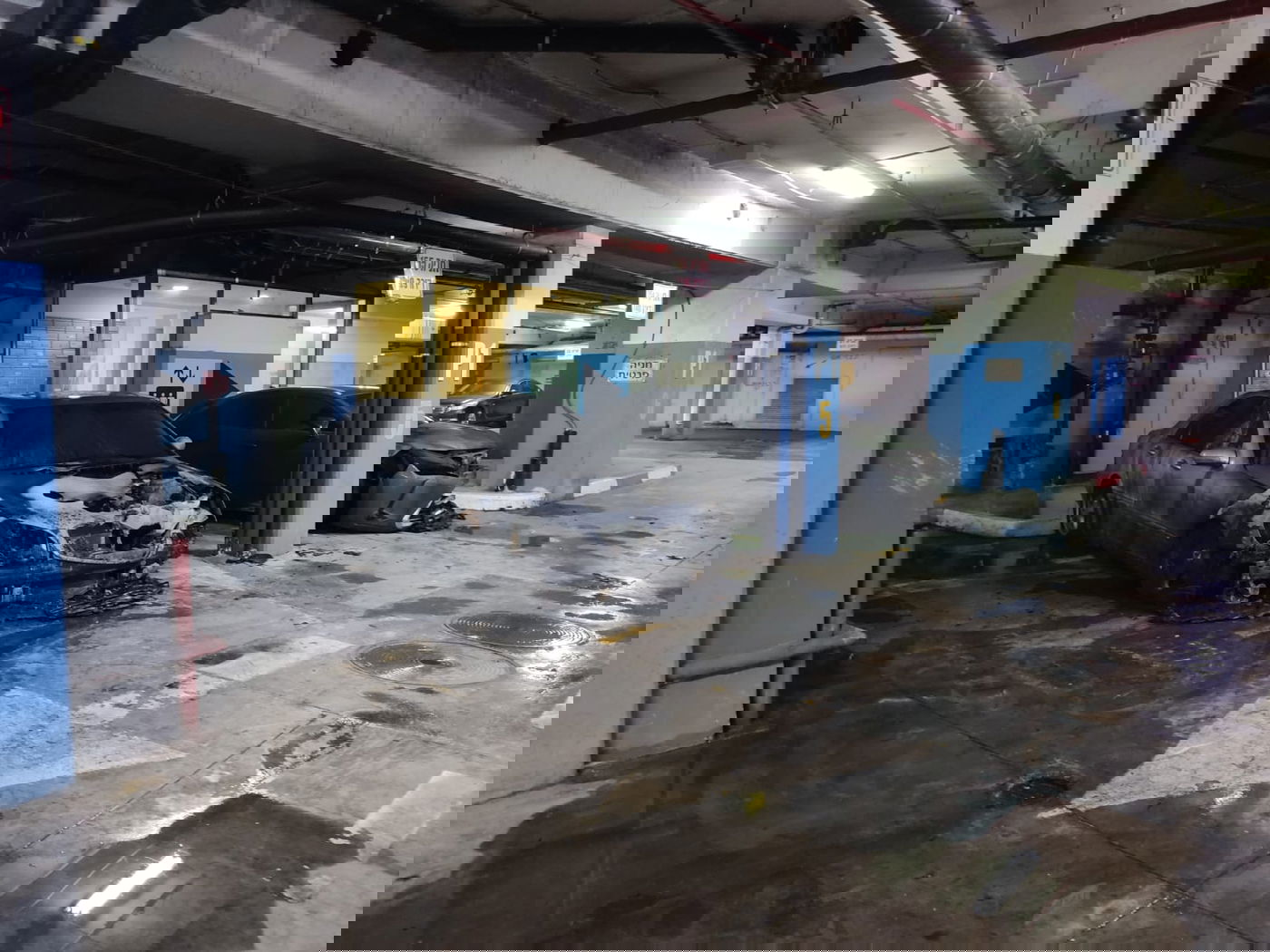 שריפה פרצה בחניון תת קרקעי; ילד נפגע חרדה