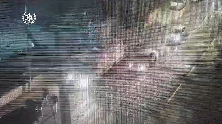 מעצר החשודים שסחרו בכוורות הזיקוקין ונתפסו על ידי השוטרים