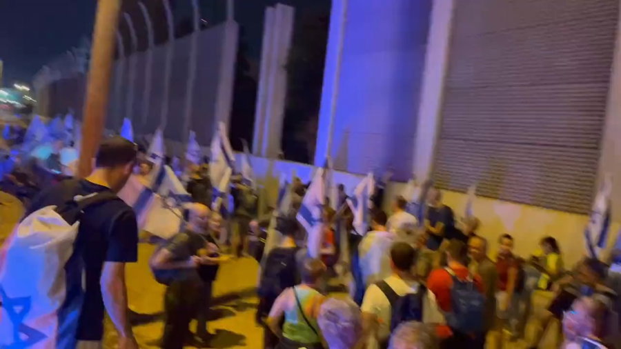 00:30 בלילה, כביש 1.