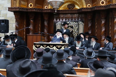 דרמה בעדה החרדית: הראב"ד הוכתר לגאב"ד הבד"ץ, במהלך הספד בבית המדרש דושינסקיא