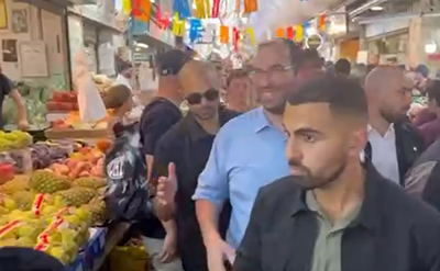 צפו: כך התקבל שמחה רוטמן במהלך סיור בשוק מחנה יהודה