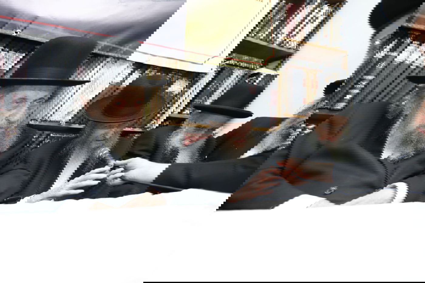 גדולי ישראל בכינוס השנתי למען ילדי ישראל והפגישה בין המשגיח לראש הישיבה