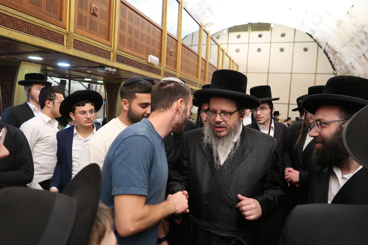 חבורת התחזקות לבחורי בוסטון לרגל ימי בין המצרים | תיעוד