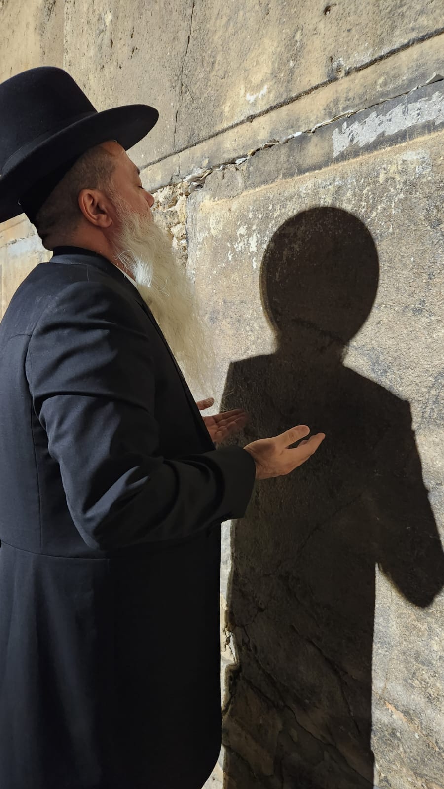 ערב תשעה באב: הקריאה לאחדות של הרב יגאל כהן • צפו