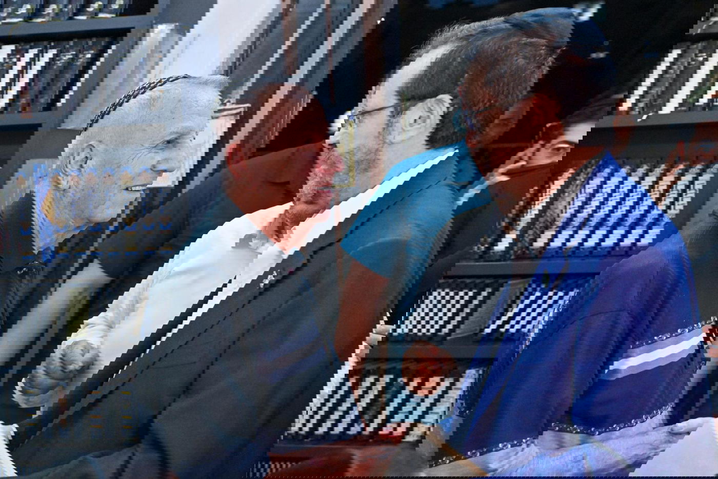 הרצוג, הלילה