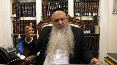 הרב רפאל זר בפינה לפרשת ואתחנן • צפו