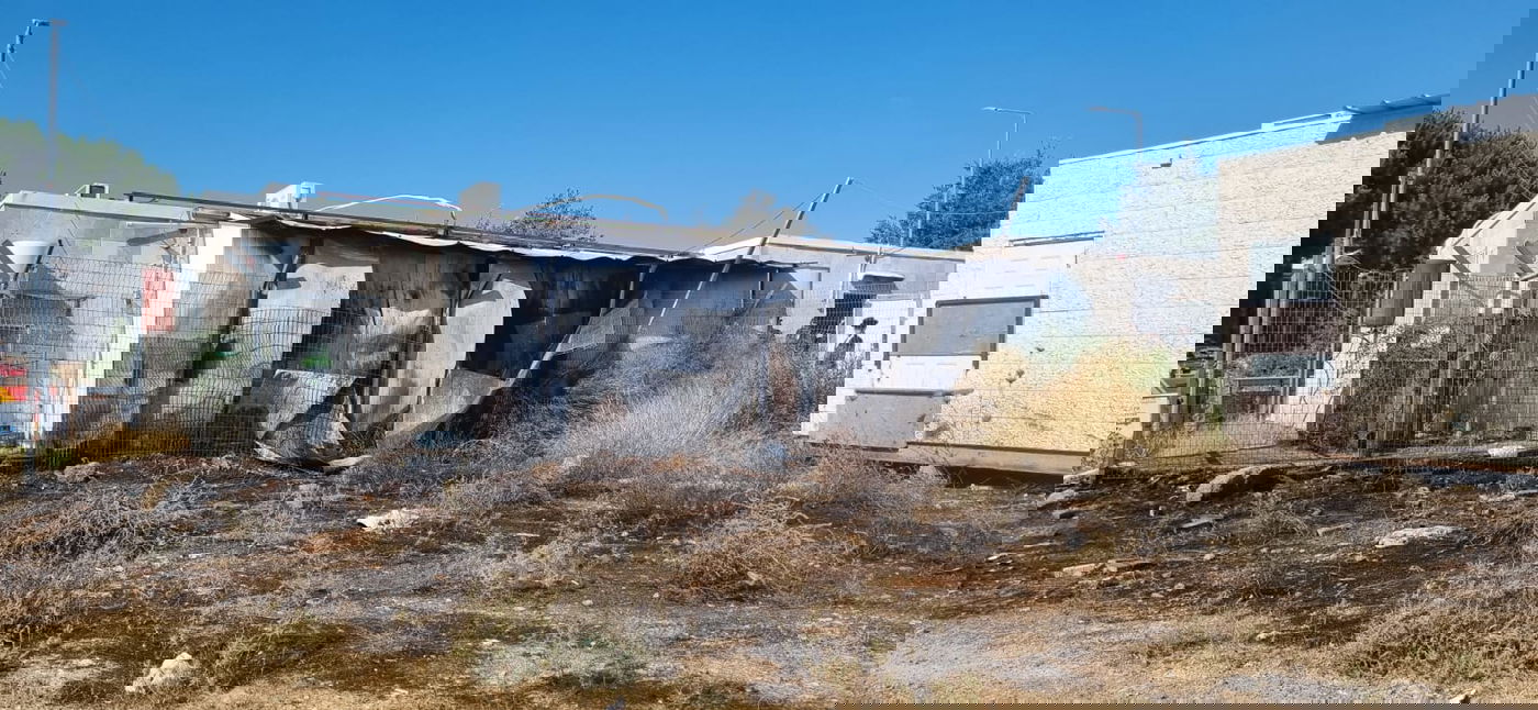 ביתר עילית: הילדים שיחקו באש בשדה קוצים - וגרמו לשריפה בישיבה